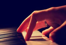 乐鱼体育:你斯卡洛尼:梅西缺席是很大损失;马竞欧冠出局的方式令人遗憾.